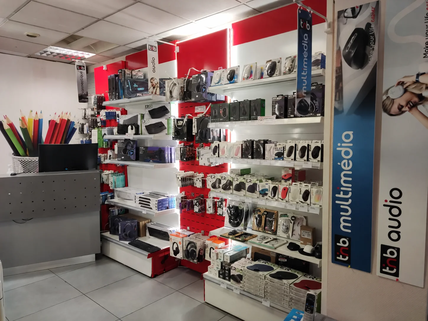 Rayon de souris, claviers et casques audio du magasin Print’ Neudorf